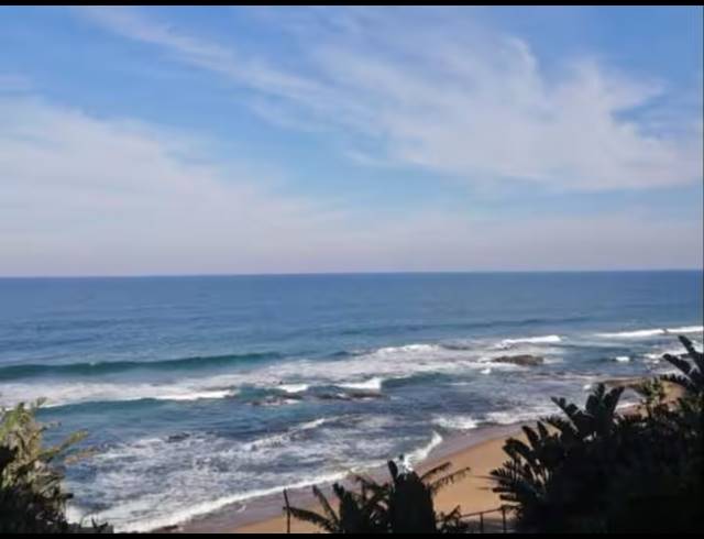 2 BEDROOM APARTMENT FOR SALE IN SHEFFIELD BEACH